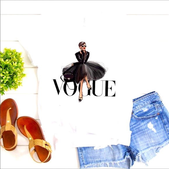 White Vintage Inspired Vogue Graphic T-Shirt NWT - Picture 8 of 9